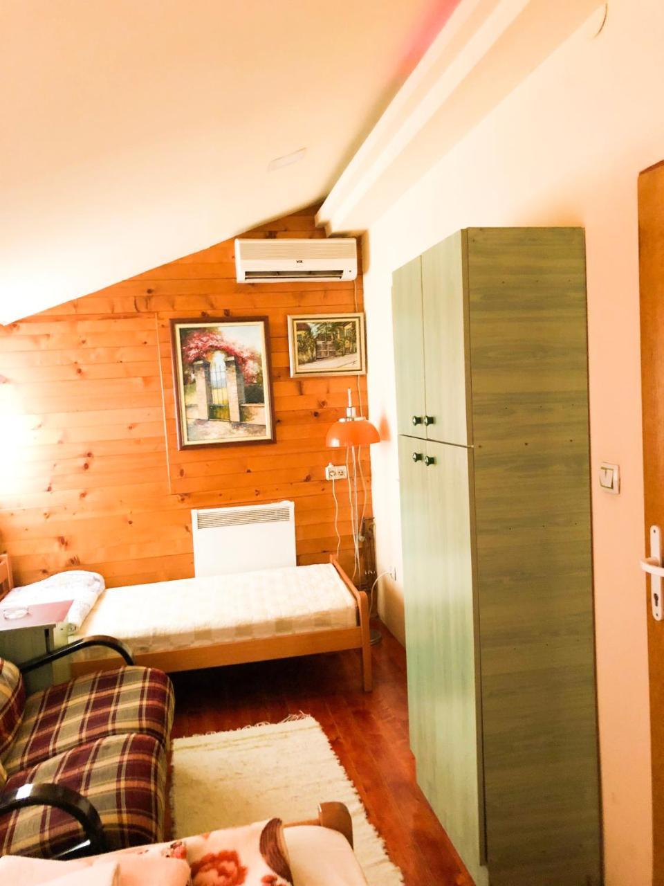 Vila Aleksandar Smederevo Luaran gambar